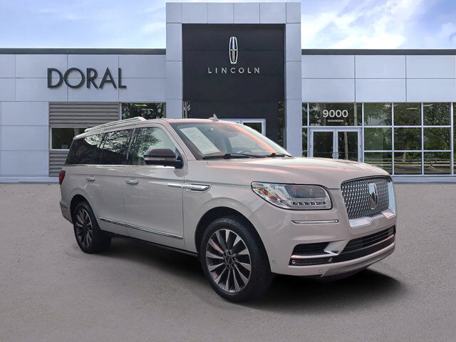 2021 Lincoln Navigator Reserve — photo 1 of 2
