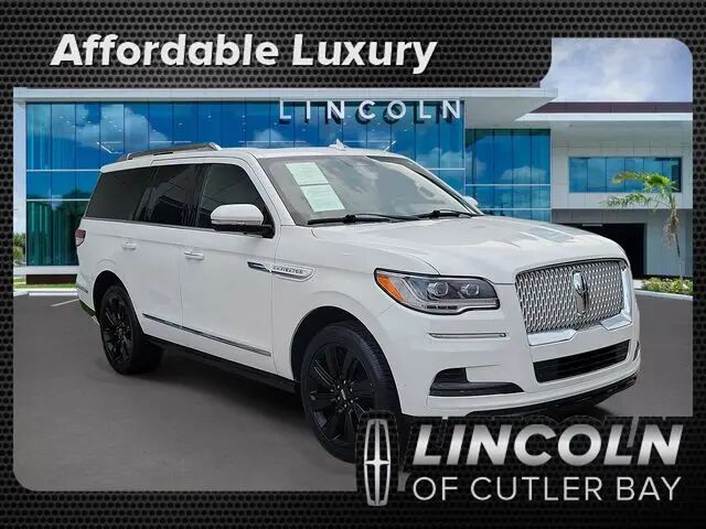 2022 Lincoln Navigator Reserve — photo 1 of 13