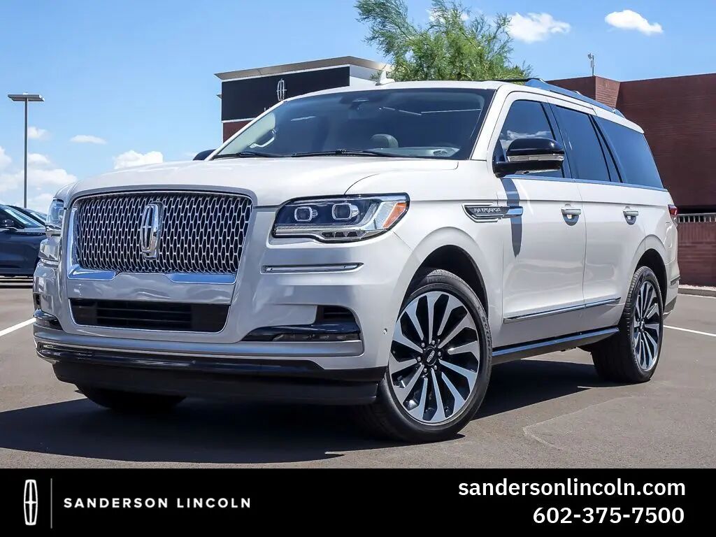 2024 Lincoln Navigator Reserve — photo 1 of 13
