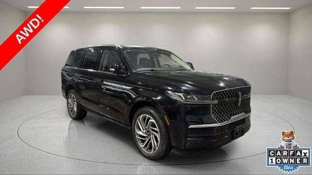 2025 Lincoln Navigator Reserve — photo 1 of 13