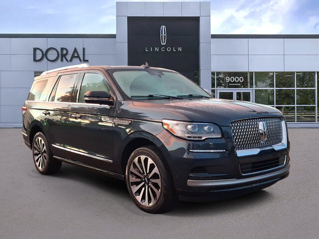 2024 Lincoln Navigator Reserve — photo 1 of 2