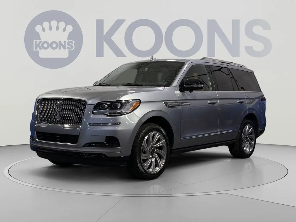 2024 Lincoln Navigator Reserve — photo 1 of 13