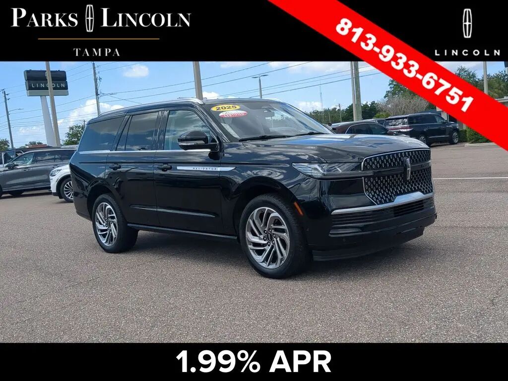 2025 Lincoln Navigator Reserve — photo 1 of 13