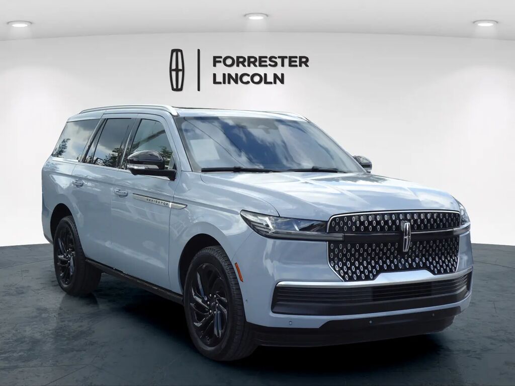 2025 Lincoln Navigator Reserve — photo 1 of 13