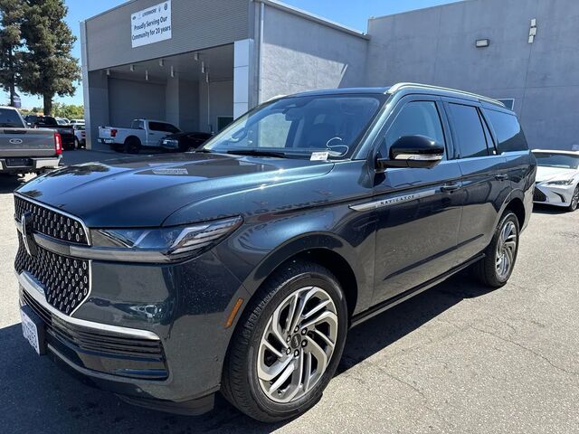2025 Lincoln Navigator Reserve