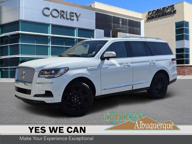 2023 Lincoln Navigator Reserve — photo 1 of 13