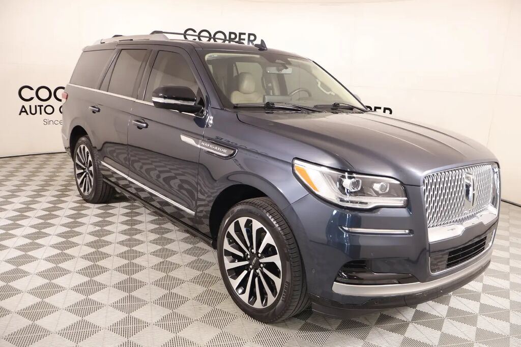 2024 Lincoln Navigator Reserve — photo 1 of 13