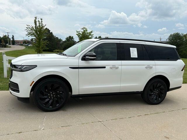 2026 Lincoln Navigator Reserve