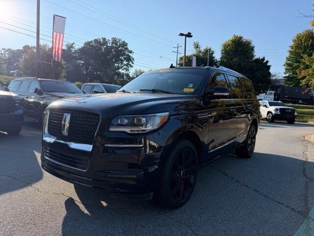 2023 Lincoln Navigator Reserve — photo 1 of 13
