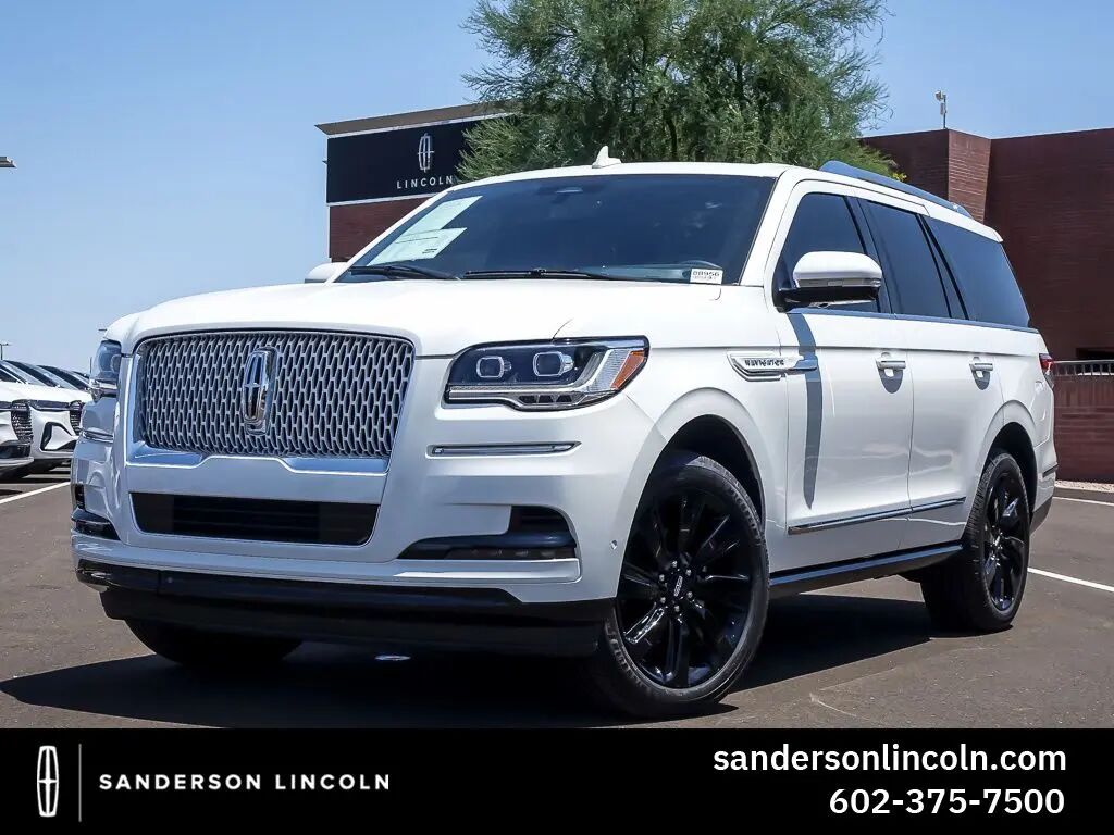 2023 Lincoln Navigator Reserve — photo 1 of 13