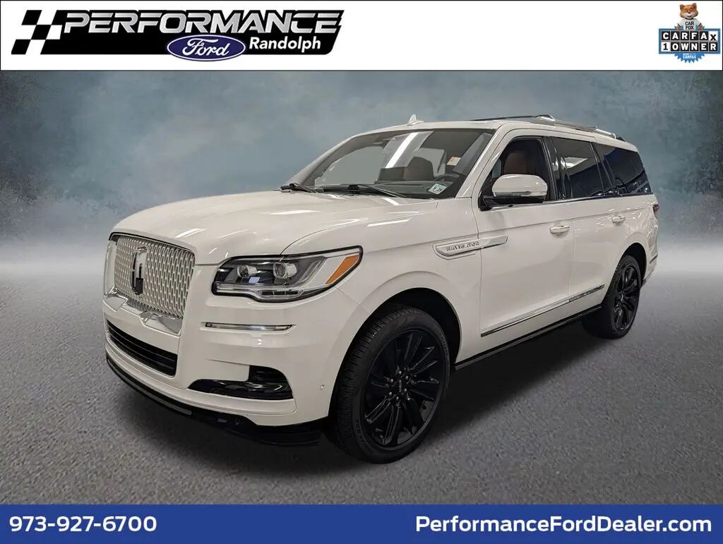 2024 Lincoln Navigator Reserve — photo 1 of 13