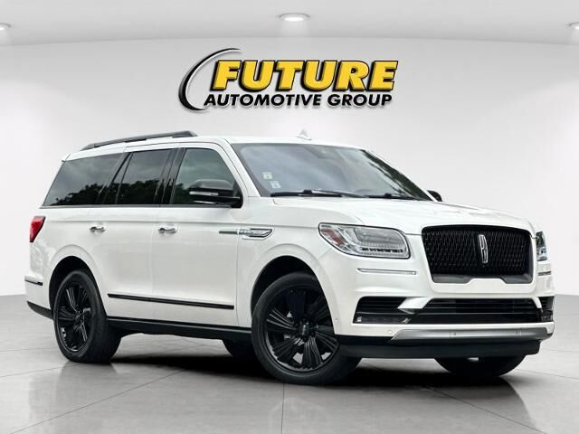 2019 Lincoln Navigator Reserve — photo 1 of 13