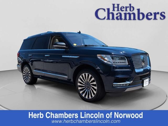 2019 Lincoln Navigator Reserve — photo 1 of 4