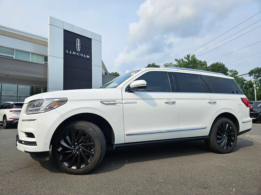 2021 Lincoln Navigator Reserve — photo 1 of 1