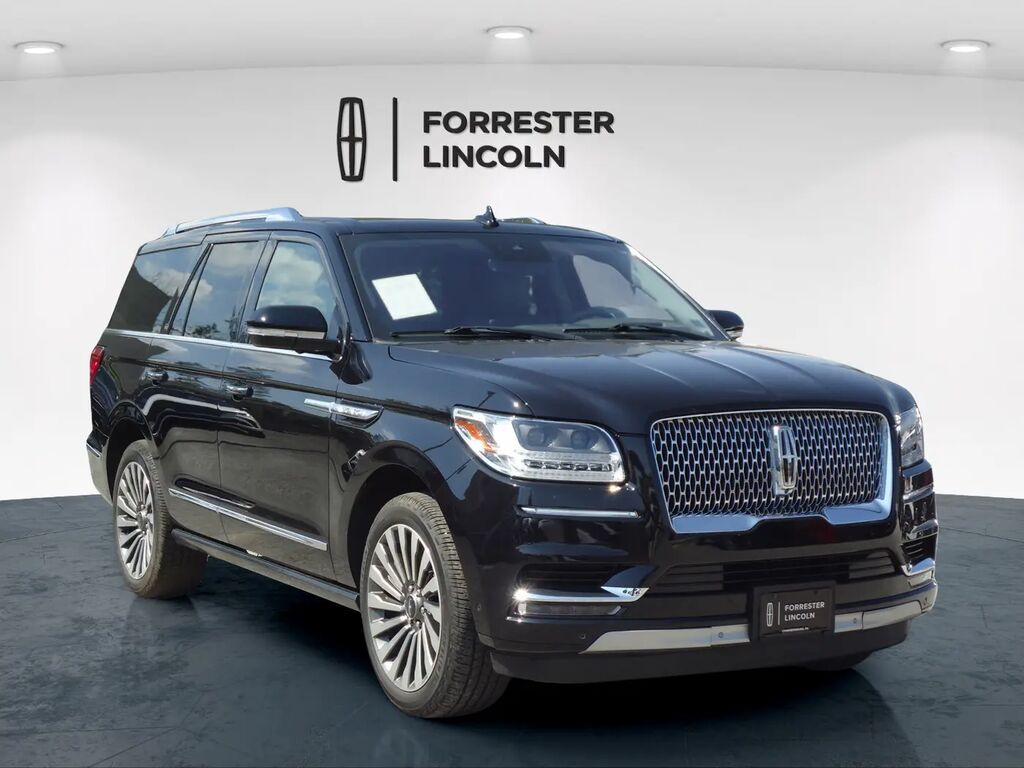 2019 Lincoln Navigator Reserve — photo 1 of 13