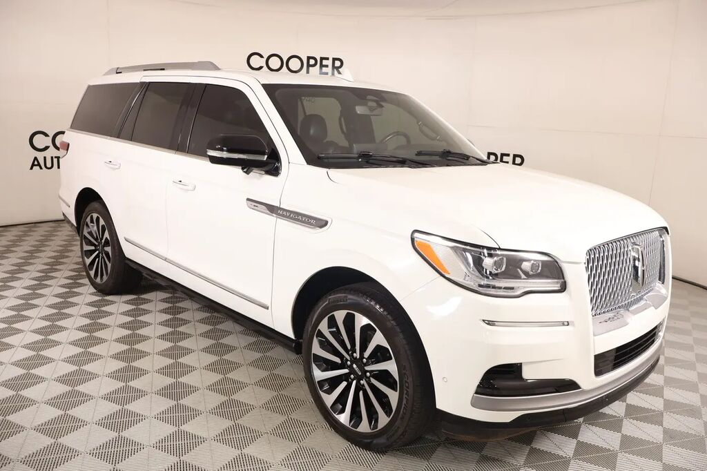 2022 Lincoln Navigator Reserve — photo 1 of 13