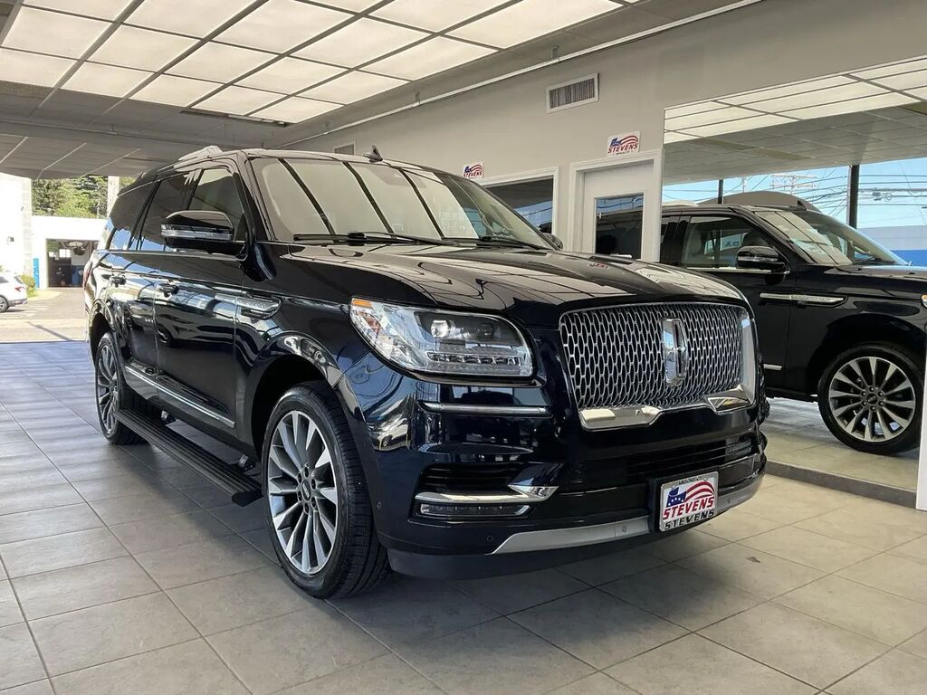 2021 Lincoln Navigator Reserve — photo 1 of 13
