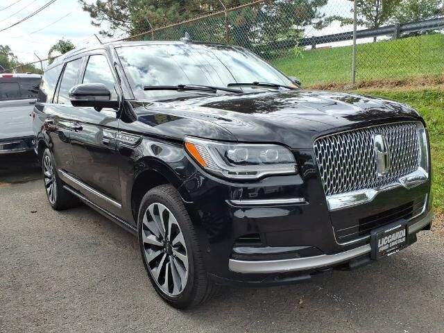 2022 Lincoln Navigator Reserve — photo 1 of 1