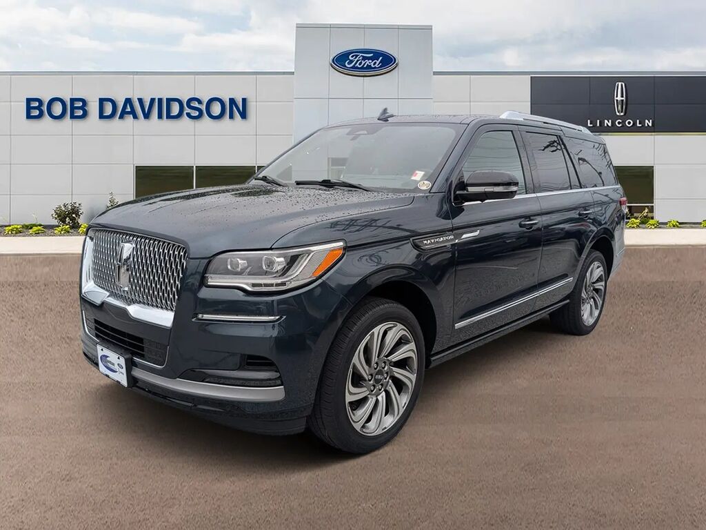 2022 Lincoln Navigator Reserve
