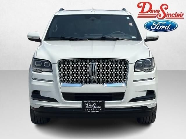 2022 Lincoln Navigator Reserve — photo 1 of 10