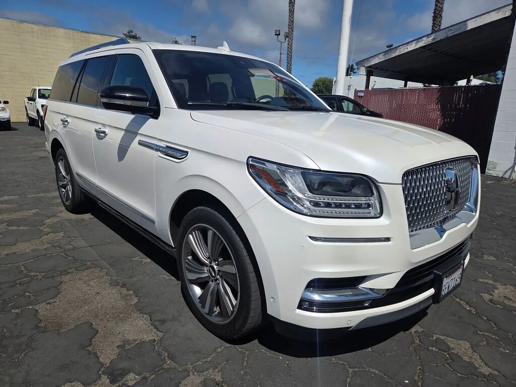 2018 Lincoln Navigator Reserve — photo 1 of 12