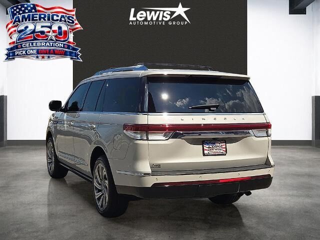 2022 Lincoln Navigator Reserve