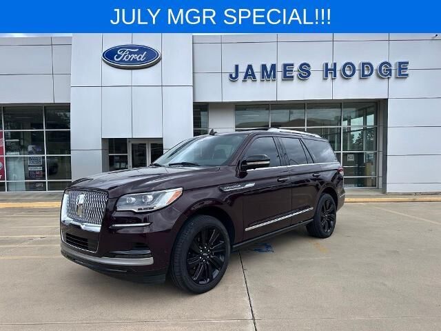 2024 Lincoln Navigator Premiere