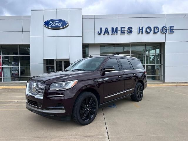 2024 Lincoln Navigator Premiere