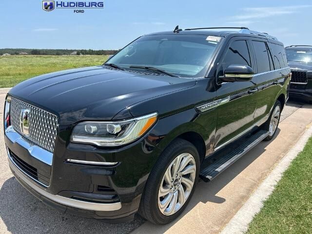 2024 Lincoln Navigator Premiere