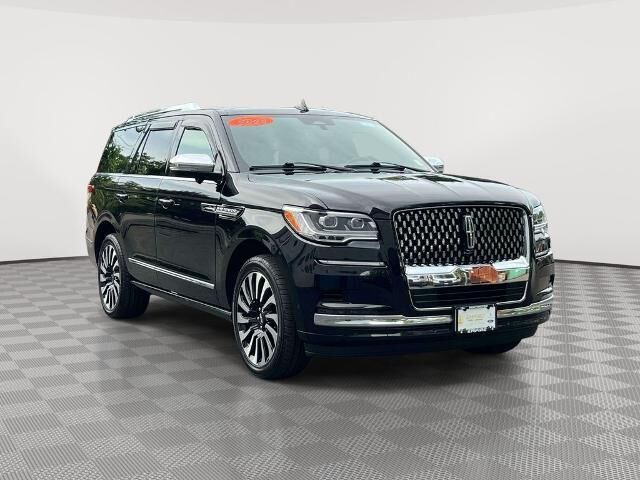 2024 Lincoln Navigator Black Label — photo 1 of 13
