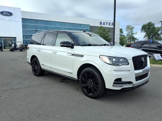 2024 Lincoln Navigator Black Label