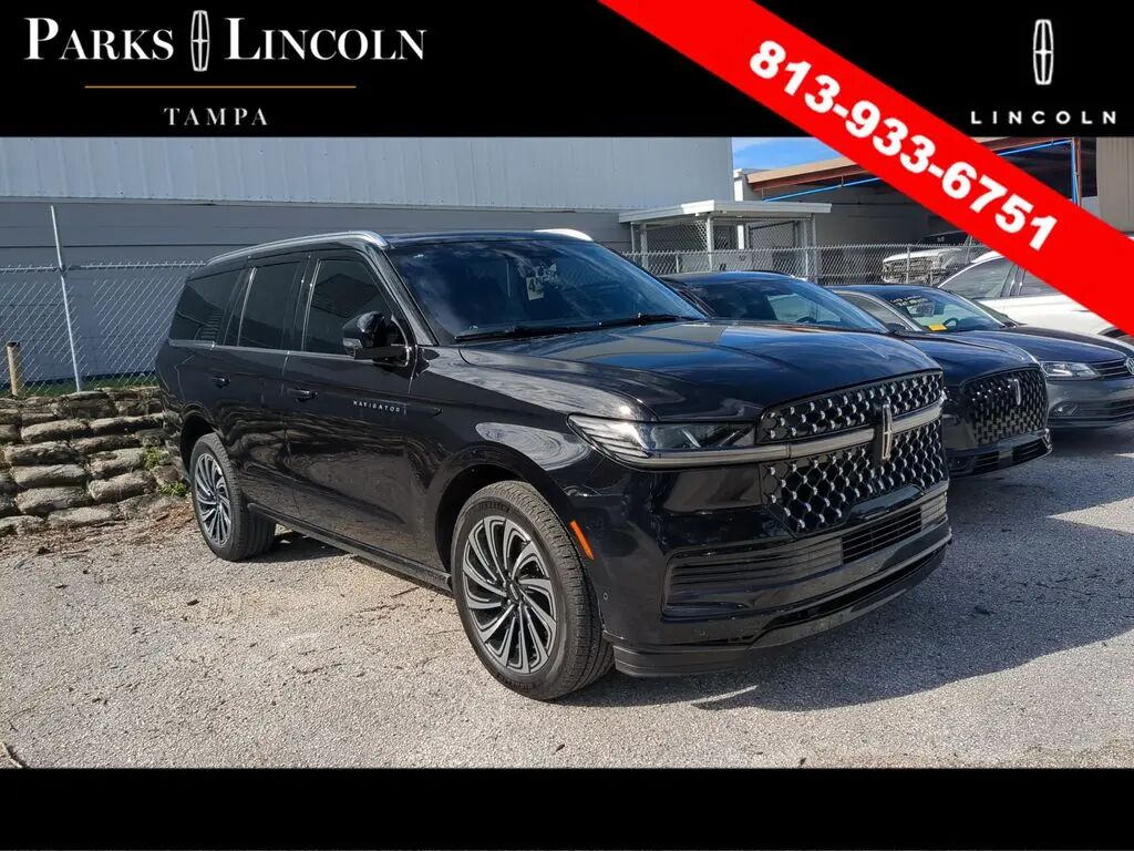 2025 Lincoln Navigator Black Label — photo 1 of 13