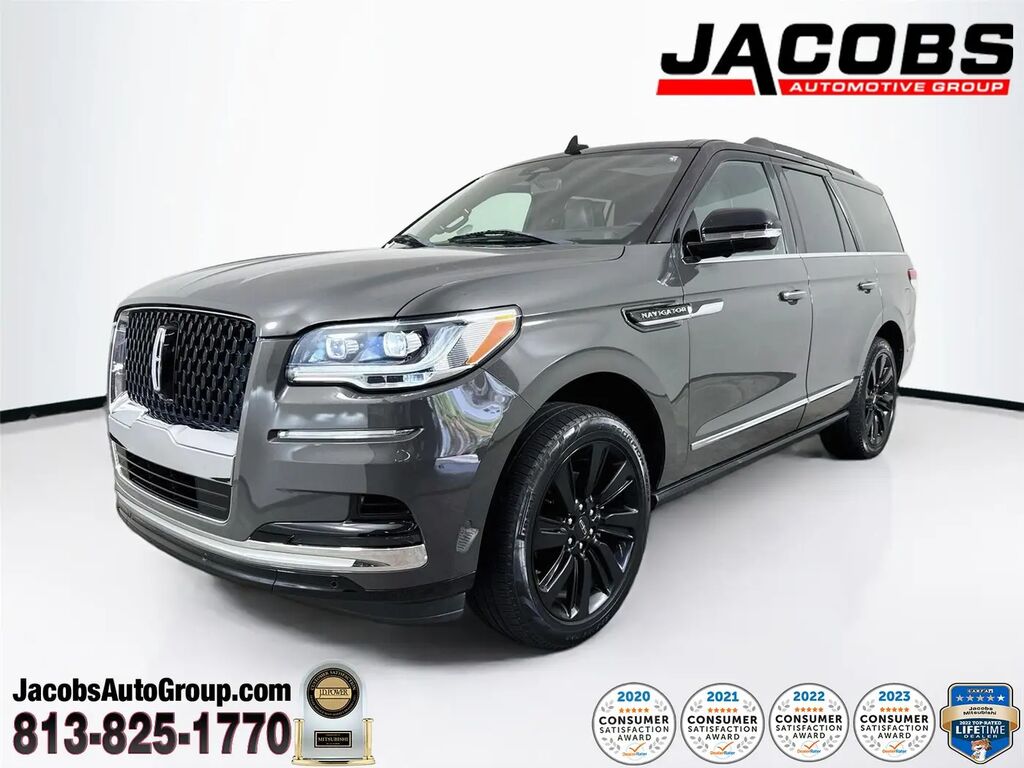 2023 Lincoln Navigator Black Label — photo 1 of 13