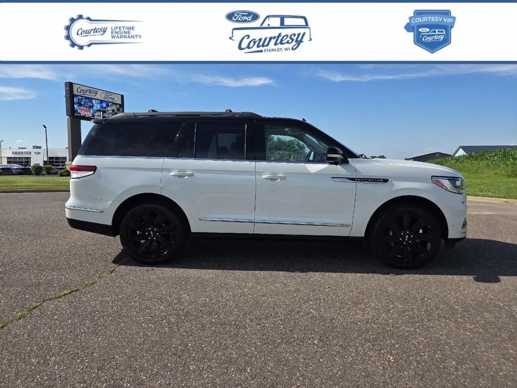 2024 Lincoln Navigator Black Label