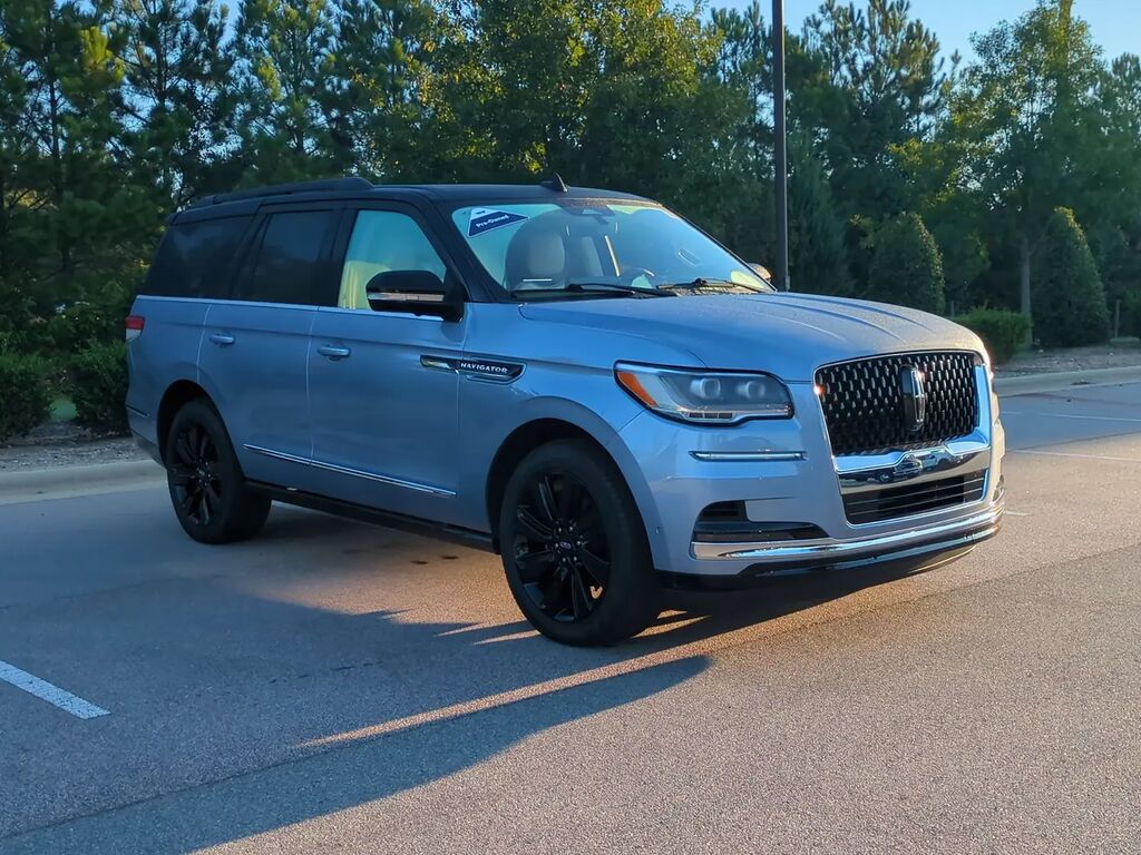 2024 Lincoln Navigator Black Label — photo 1 of 13