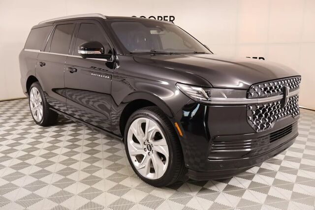 2025 Lincoln Navigator Black Label