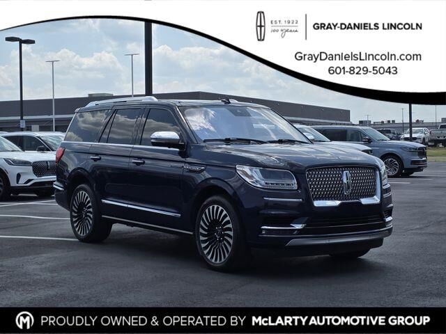 2020 Lincoln Navigator Black Label — photo 1 of 13