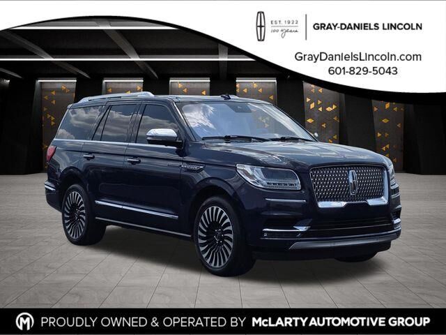 2020 Lincoln Navigator Black Label — photo 1 of 13