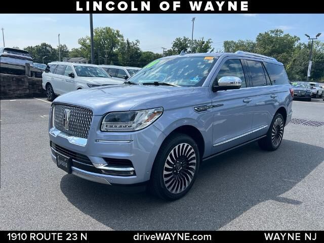 2020 Lincoln Navigator Black Label — photo 1 of 11