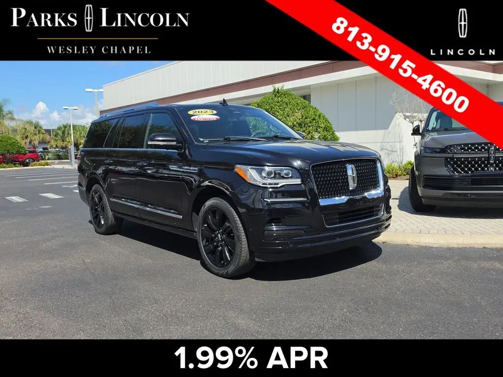 2023 Lincoln Navigator L Reserve — photo 1 of 13