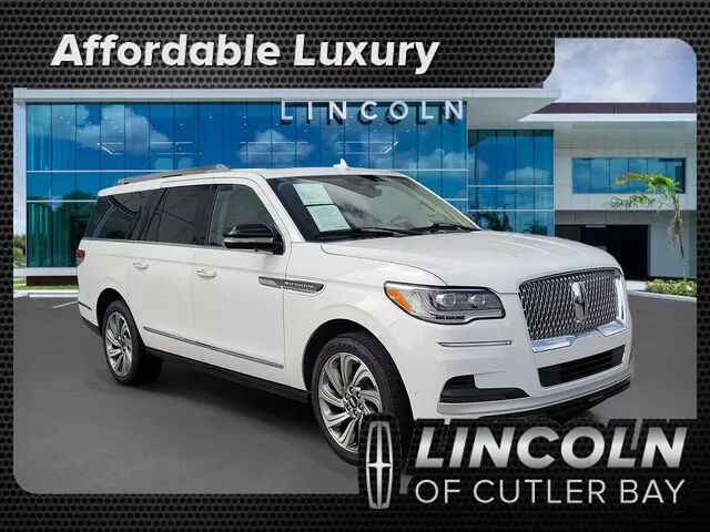 2022 Lincoln Navigator L Reserve
