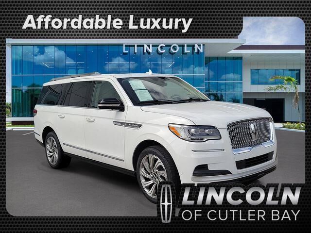 2022 Lincoln Navigator L Reserve