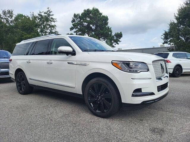 2022 Lincoln Navigator L Reserve