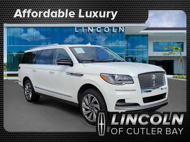 2022 Lincoln Navigator L Reserve — photo 1 of 13
