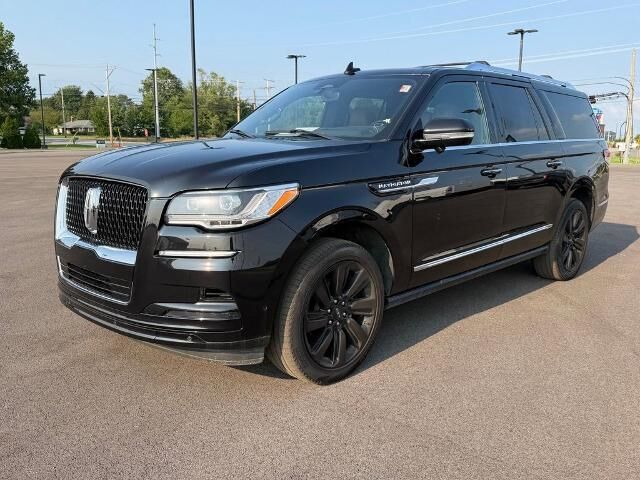 2023 Lincoln Navigator L Reserve