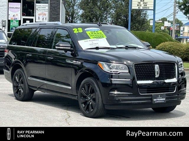 2023 Lincoln Navigator L Reserve