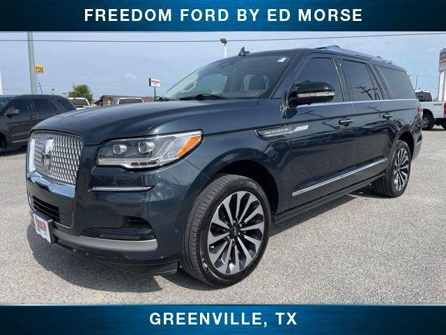 2024 Lincoln Navigator L Reserve — photo 1 of 13