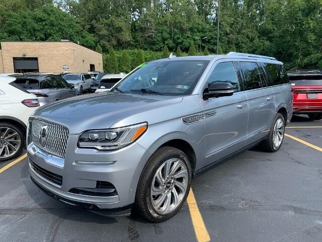 2023 Lincoln Navigator L Reserve