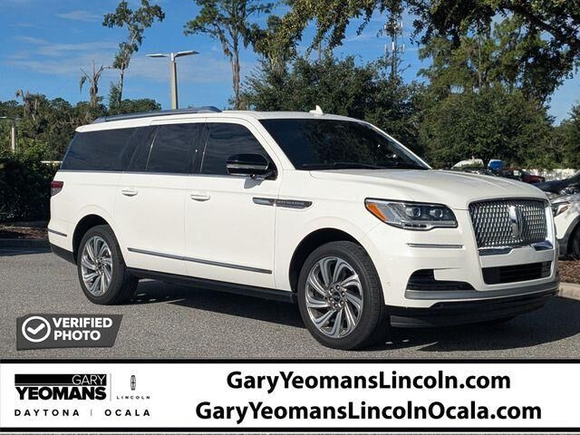 2023 Lincoln Navigator L Reserve