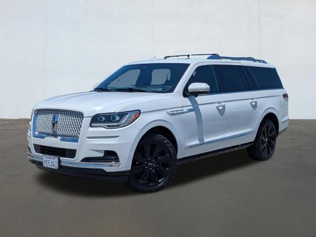 2023 Lincoln Navigator L Reserve